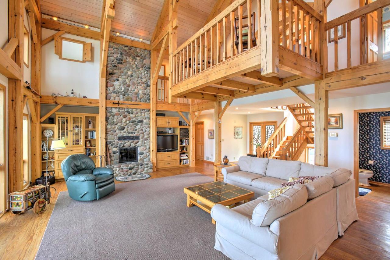 Gorgeous Charlevoix Home On Lake Michigan! Ellsworth Extérieur photo