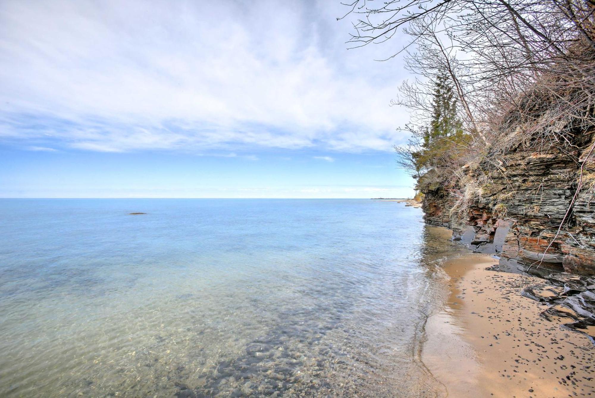 Gorgeous Charlevoix Home On Lake Michigan! Ellsworth Extérieur photo